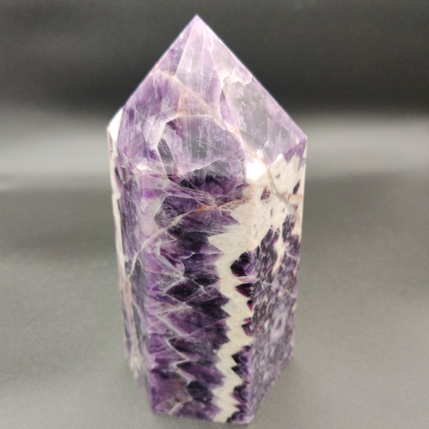 Dream Amethyst Tower 4.21 lbs (1908g)