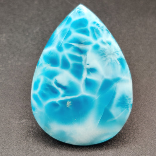 Larimar Cabochon Dominican Republic 98.45 carats (19.69g)