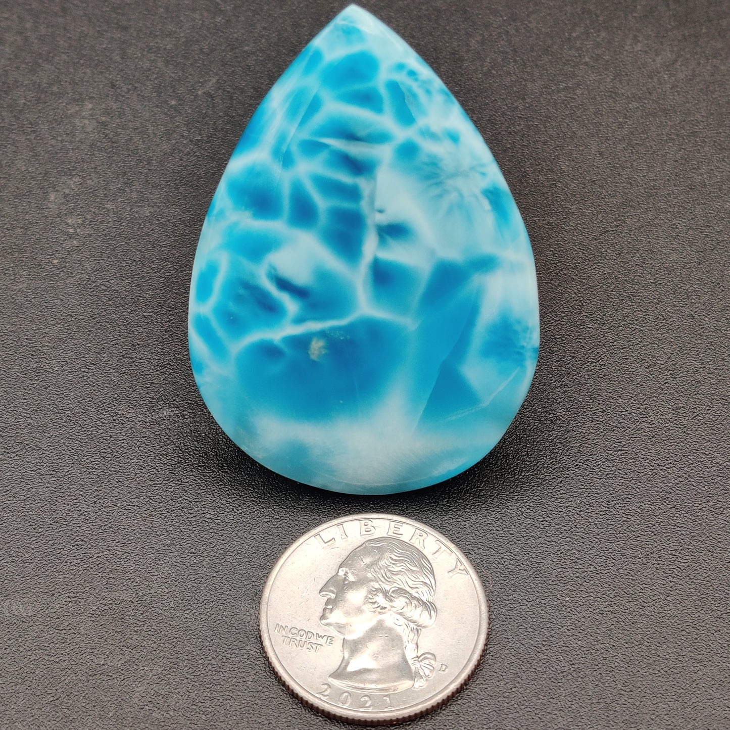 Larimar Cabochon Dominican Republic 98.45 carats (19.69g)