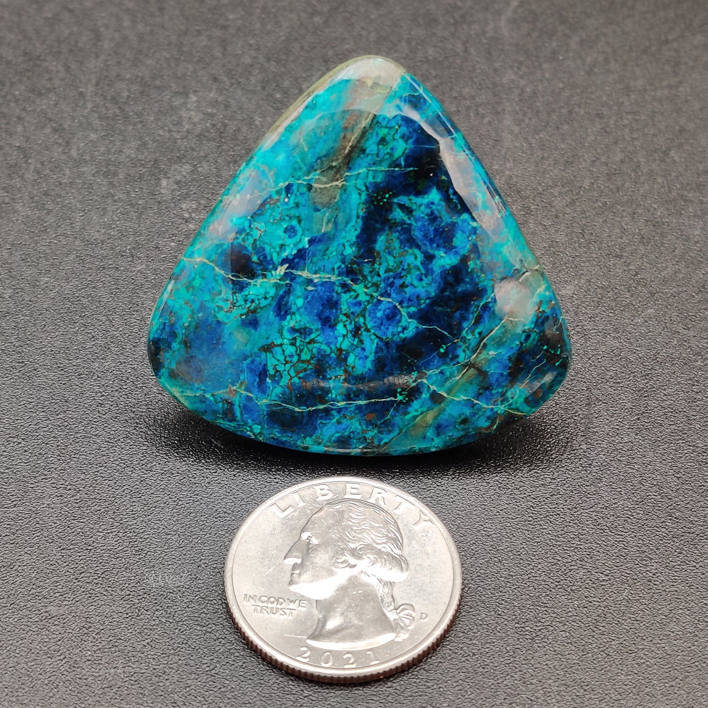 Azurite Shattuckite Cabochon 101.05 carats (20.21g)