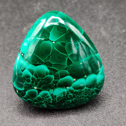 Malachite Cabochon 64.25 carats (12.85g)