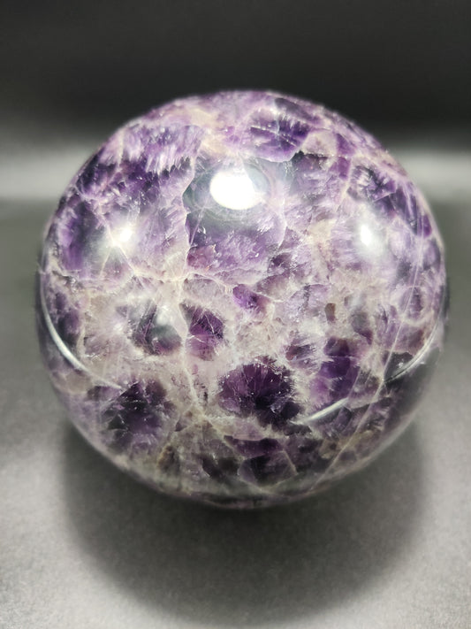 Amethyst Sphere 8.53 lbs (3871g)