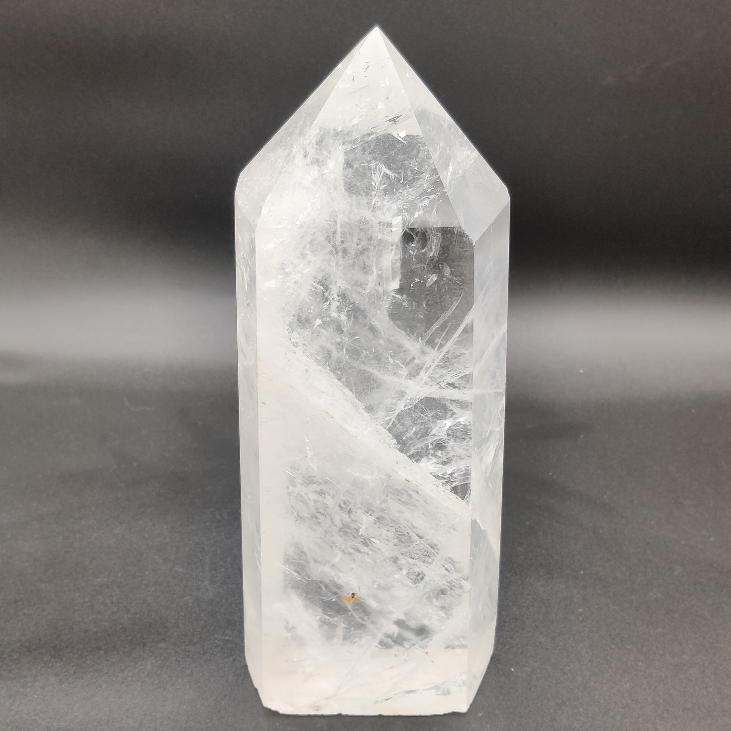 Clear Quartz Tower 5.16 lbs (2340g)