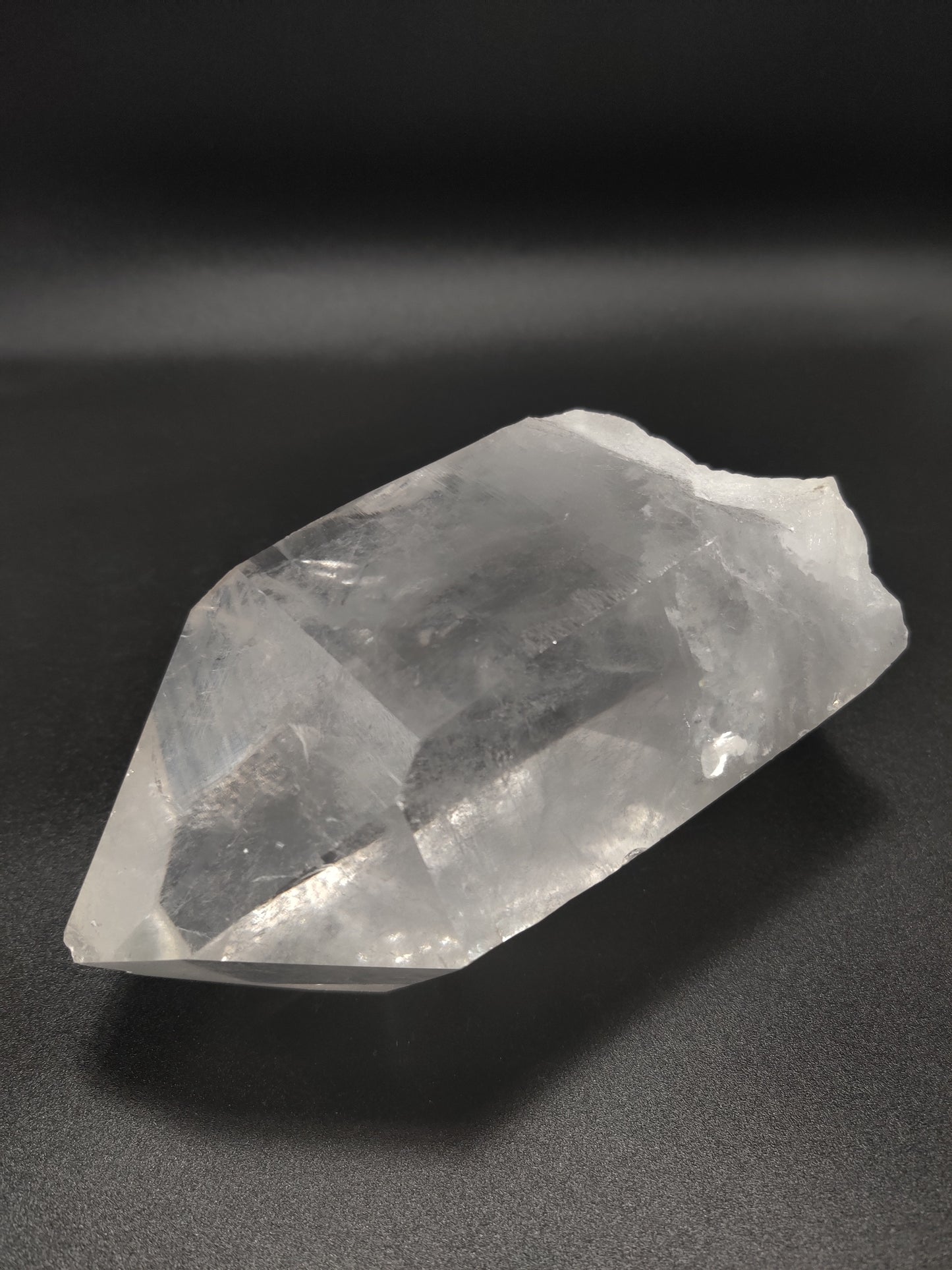 Quartz Point Brazil 4.69 lbs (2128g)