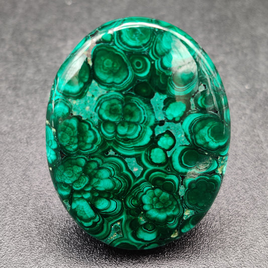 Malachite Cabochon 92.8 carats (18.56g)